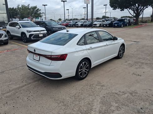 Used 2025 Volkswagen Jetta Sport FWD image 7