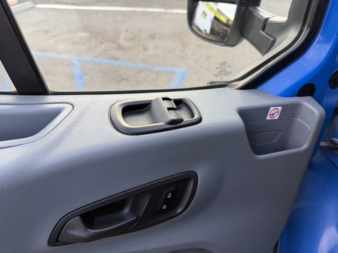 Used 2019 Ford Transit 250 148 Medium Roof image 25
