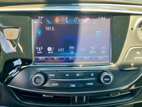 Used 2020 Buick Envision Essence FWD image 19