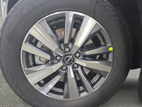 New 2026 Nissan Pathfinder SL FWD image 32