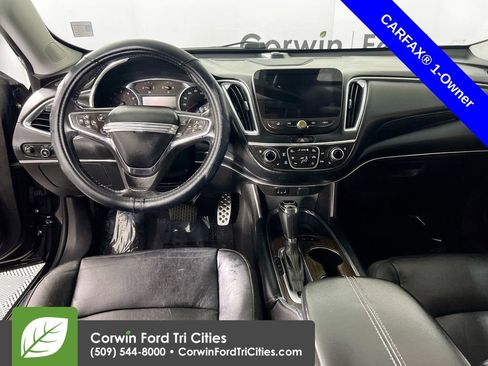 Used 2017 Chevrolet Malibu Premier w/ Premier Sun and Wheel Package FWD image 28