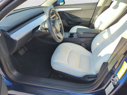 Used 2022 Tesla Model 3 Long Range AWD/4WD image 11