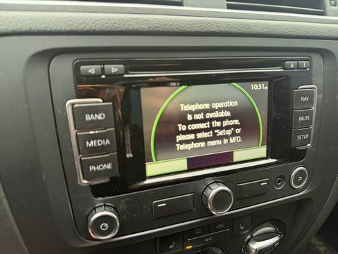 Used 2013 Volkswagen Jetta SEL FWD image 26