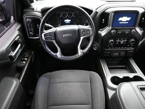 Used 2021 Chevrolet Silverado 1500 LT Trail Boss w/ Convenience Package II AWD/4WD image 3