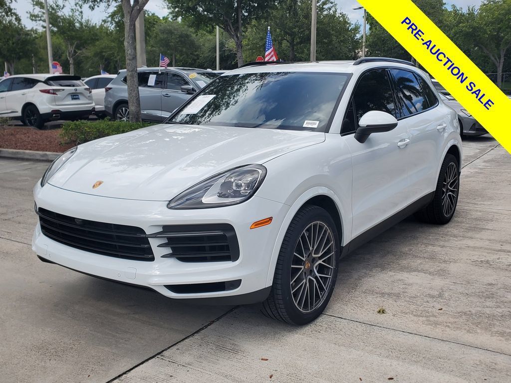 Used 2023 Porsche Cayenne AWD/4WD image 3