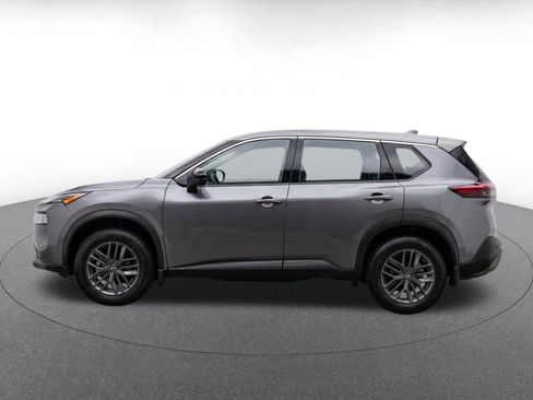 Used 2023 Nissan Rogue S AWD/4WD image 4