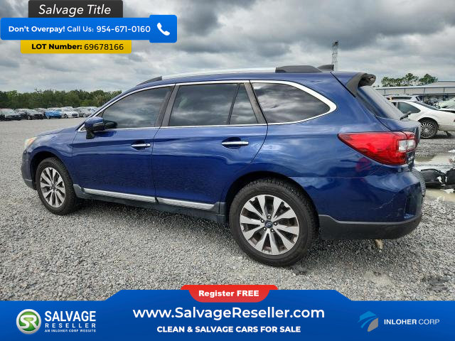 Used 2017 Subaru Outback 2.5i Touring AWD/4WD image 3