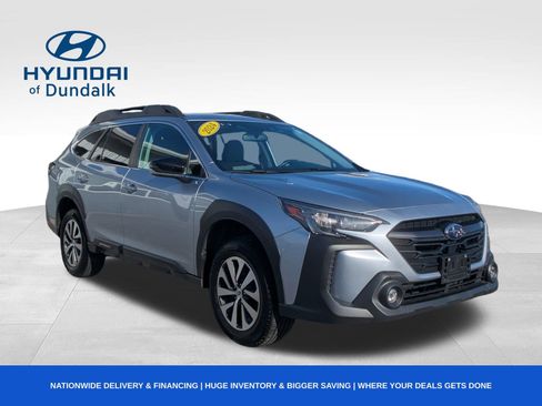 Used 2024 Subaru Outback Premium image 3