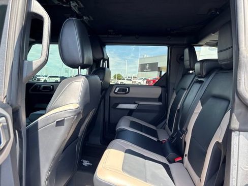 Used 2022 Ford Bronco Wildtrak AWD/4WD image 17