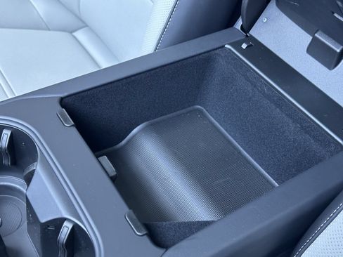 New 2026 Porsche Cayenne GTS AWD/4WD image 26