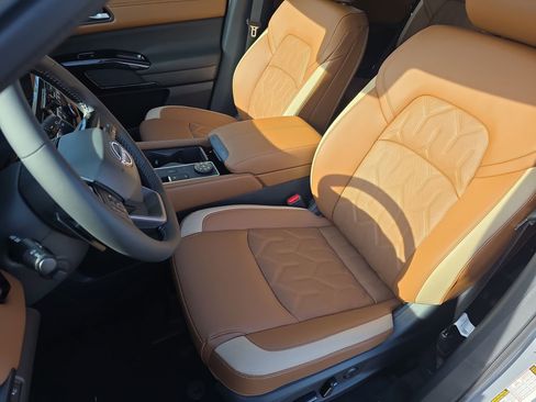 New 2026 Nissan Pathfinder Platinum w/ Cargo Package AWD/4WD image 15