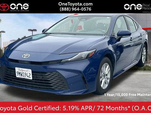 Certified 2025 Toyota Camry LE FWD image 1