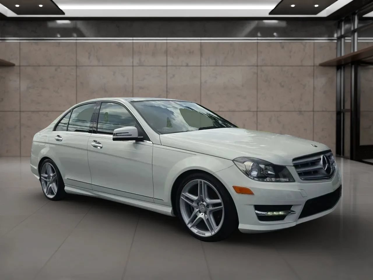 Used 2012 Mercedes-Benz C 300 4MATIC Sedan image 1