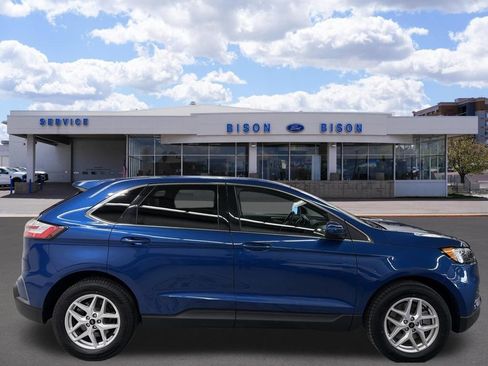 Certified 2024 Ford Edge SEL AWD/4WD image 2
