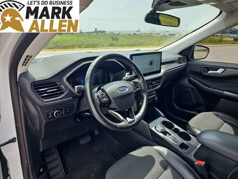 Used 2023 Ford Escape SE FWD image 10