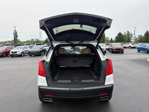 Used 2019 Cadillac XT5 Luxury AWD/4WD image 16
