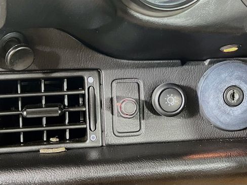 Used 1998 Porsche 911 Carrera 4S image 11