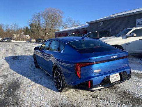 Used 2025 Kia K4 GT-Line image 3