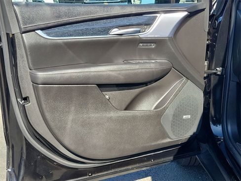 Used 2025 Cadillac XT5 Premium Luxury image 23