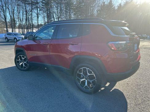 Used 2026 Jeep Compass Limited image 9