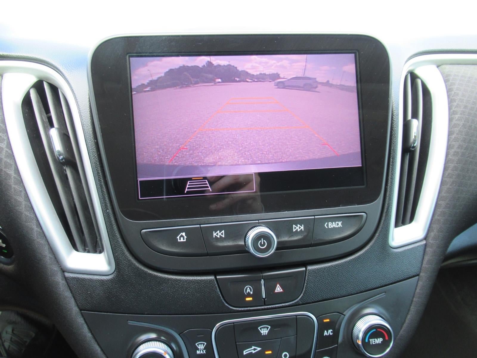 Used 2021 Chevrolet Malibu LS FWD image 30
