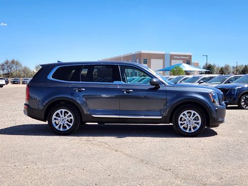 Certified 2022 Kia Telluride LX AWD/4WD image 2