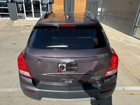 Used 2016 Chevrolet Trax LT w/ LT Convenience Package image 17