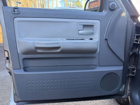 Used 2005 Dodge Dakota Laramie w/ Trailer Tow Group image 19