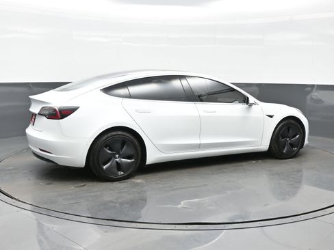 Used 2018 Tesla Model 3 Long Range image 7