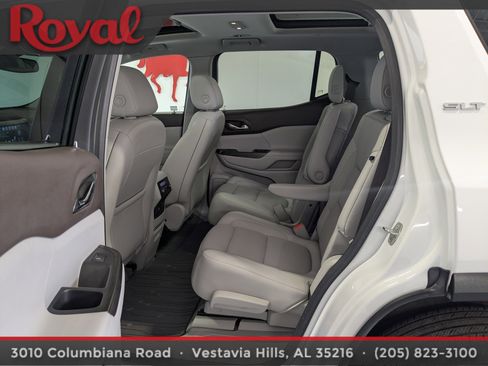 Used 2018 GMC Acadia SLT image 16