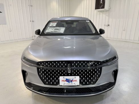 New 2026 Lincoln Nautilus Premier image 32