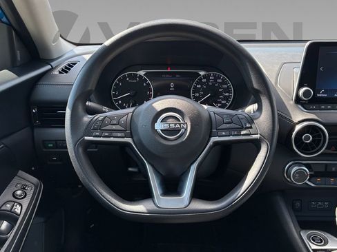 Used 2024 Nissan Sentra SV FWD image 10