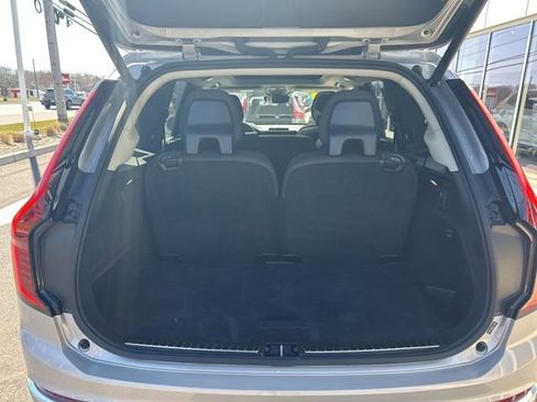 Certified 2025 Volvo XC90 B6 Plus AWD/4WD image 8