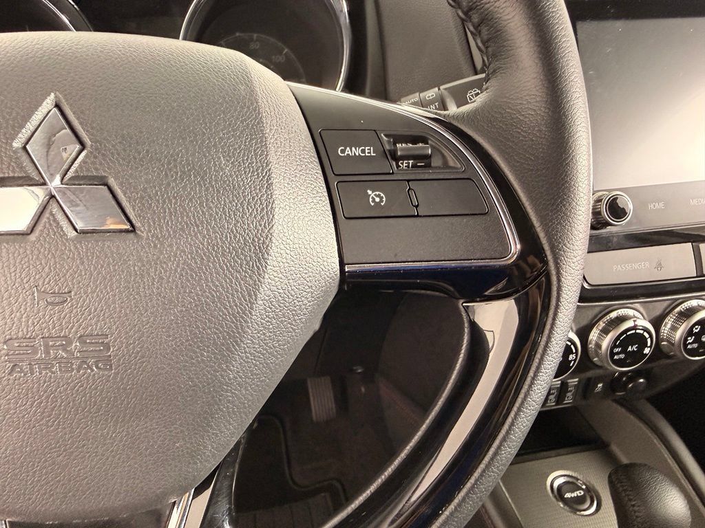 Used 2025 Mitsubishi Outlander Sport SE AWD/4WD image 22