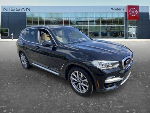 Used 2018 BMW X3 xDrive30i AWD/4WD image 3