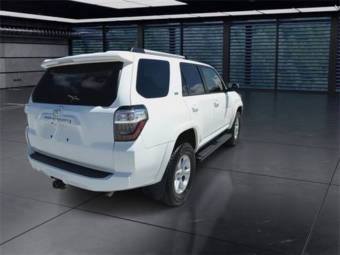 Used 2023 Toyota 4Runner SR5 Premium image 8