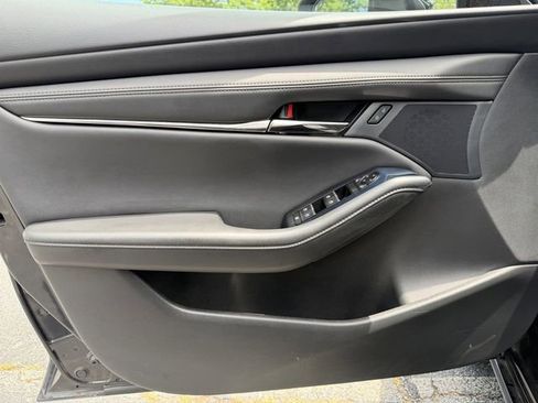 Used 2023 MAZDA MAZDA3 s FWD image 9