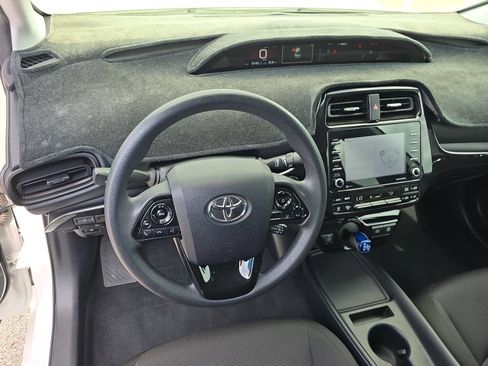 Used 2022 Toyota Prius L Eco FWD image 13