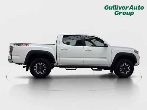Used 2020 Toyota Tacoma TRD Off-Road AWD/4WD image 10