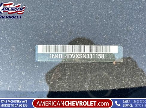 Used 2025 Nissan Altima 2.5 SV FWD image 3