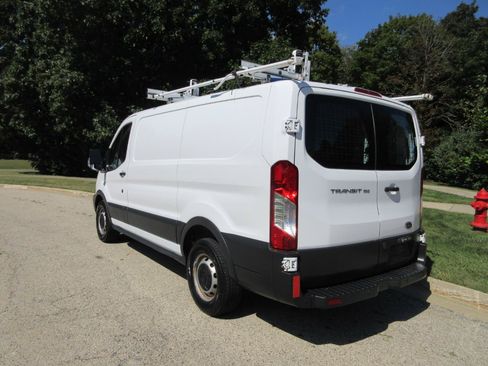 Used 2015 Ford Transit 150 130 Low Roof RWD image 29