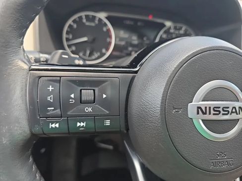Used 2021 Nissan Rogue SV w/ Premium Package FWD image 19