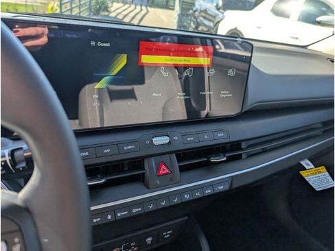 New 2025 Kia K4 LXS image 20