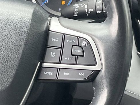 Used 2022 Toyota Highlander Limited image 15