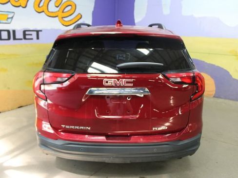 Used 2018 GMC Terrain SLE w/ GMC Pro Grade Package AWD/4WD image 4