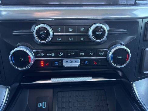 Used 2023 Ford F150 Lariat w/ FX4 Off-Road Package image 16