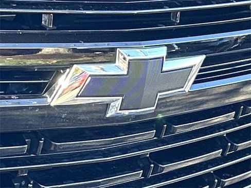 Used 2024 Chevrolet Suburban RST image 10