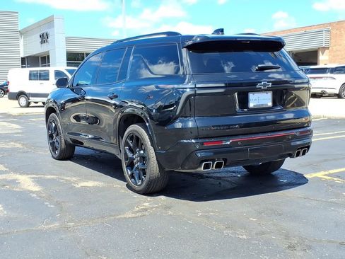 Used 2024 Chevrolet Traverse RS AWD/4WD image 5