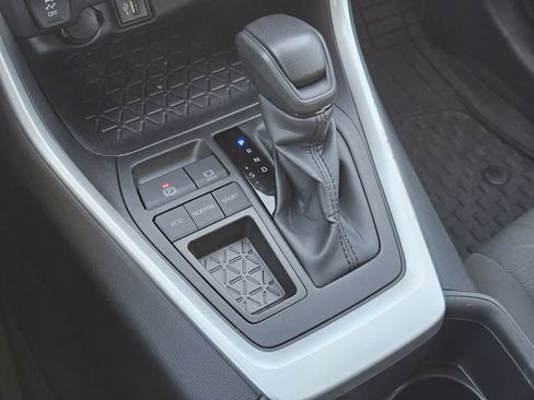 Used 2024 Toyota RAV4 XLE FWD image 18
