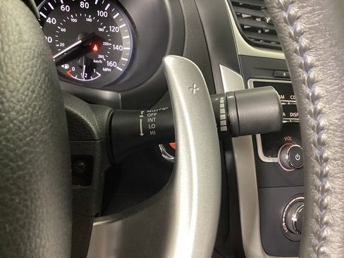 Used 2016 Nissan Altima 2.5 SR w/ LED Appearance Package image 22